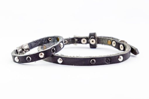 Porta medagliette + bracciale nero